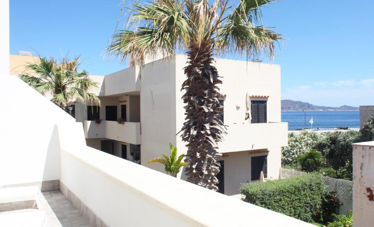 Casa Maja Rooms & Suites Ilha de Ilha de Favignana Exterior foto